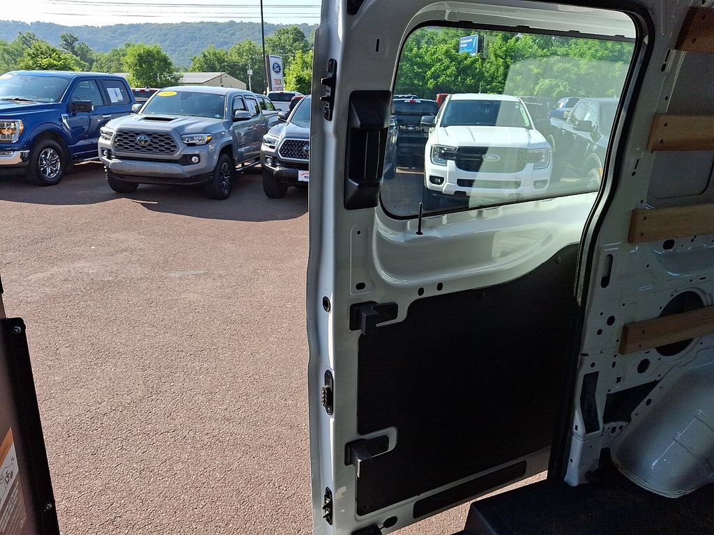 Certified 2025 Ford Transit 250 Low Roof w/ Exterior Upgrade Package RWD image 18