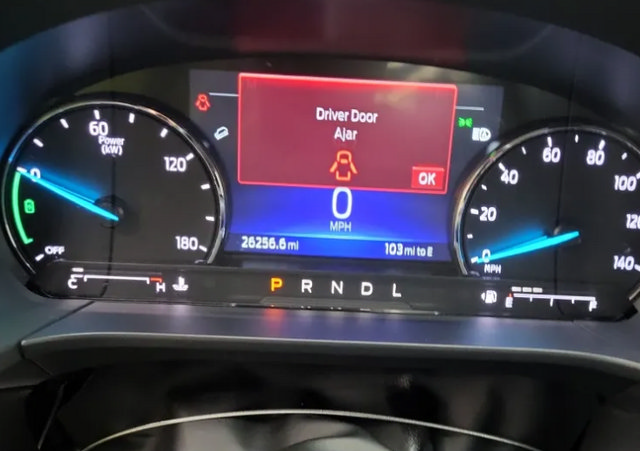 Certified 2022 Ford Escape SEL FWD image 10