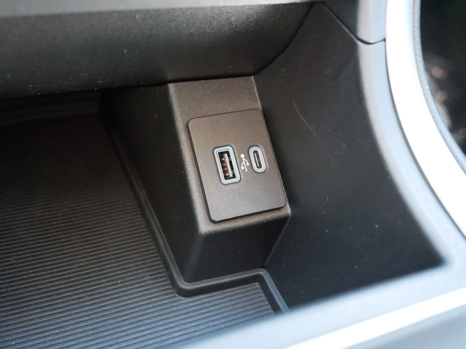 Certified 2022 Ford Edge SE AWD/4WD image 28