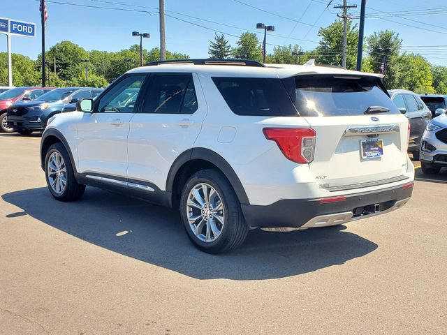 Certified 2023 Ford Explorer XLT w/ Equipment Group 202A AWD/4WD image 3