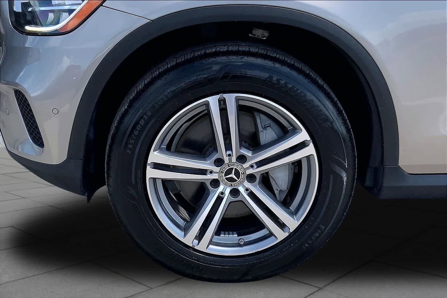 Used 2021 Mercedes-Benz GLC 300 image 10