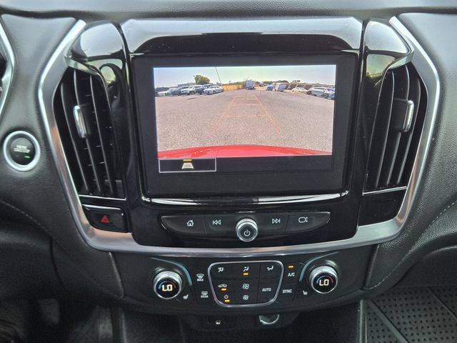 Used 2023 Chevrolet Traverse LT FWD image 17