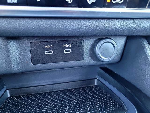 Used 2025 Nissan Rogue SV AWD/4WD image 17