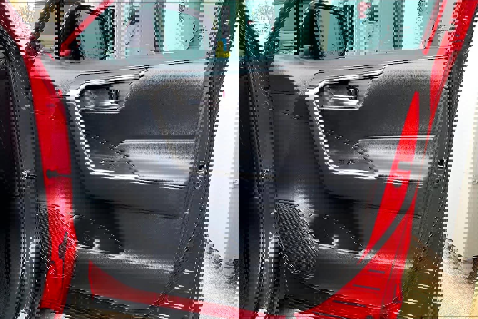 Used 2025 Toyota RAV4 XLE Premium image 24