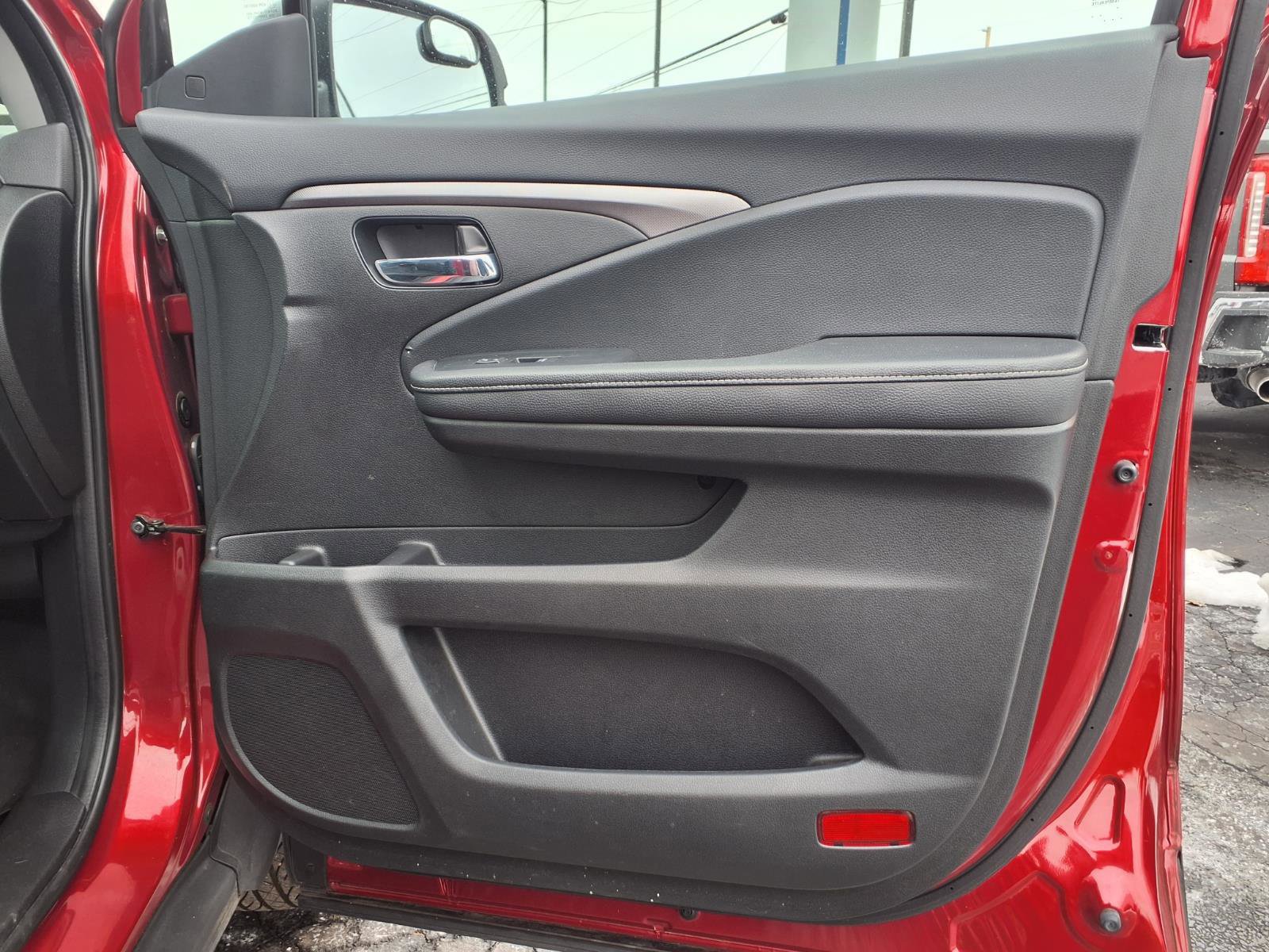 Used 2022 Honda Ridgeline RTL image 11