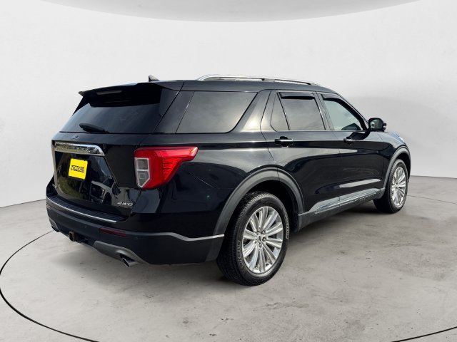 Certified 2022 Ford Explorer Limited w/ Limited Technology Package AWD/4WD image 5