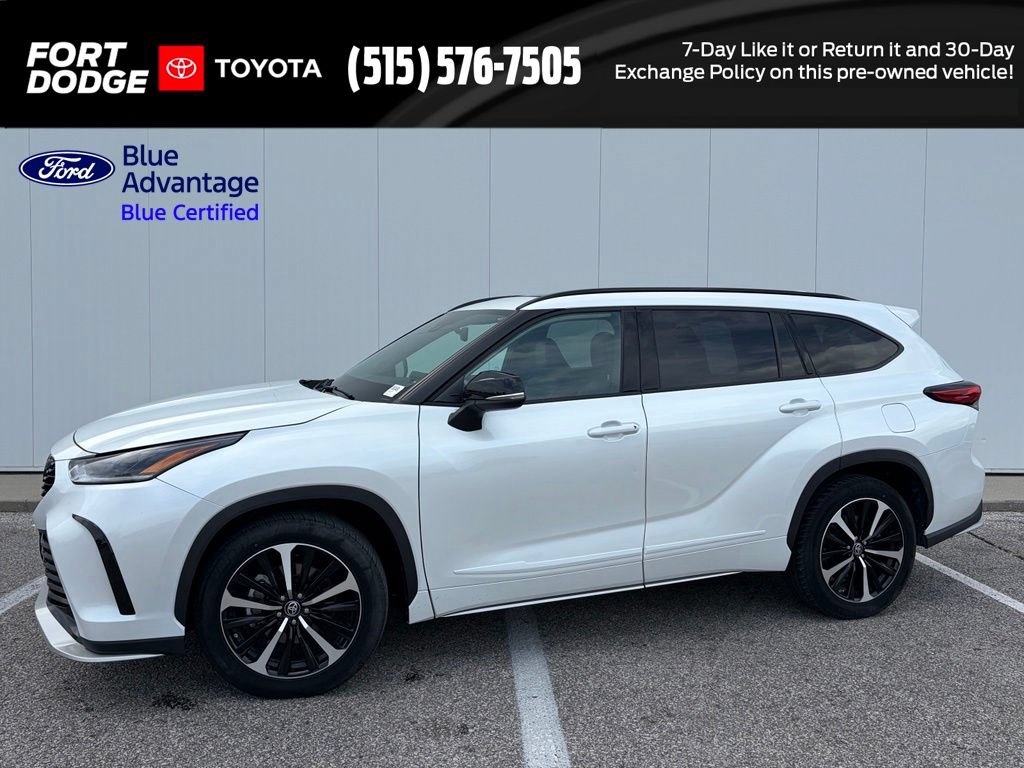 Used 2022 Toyota Highlander XSE AWD/4WD image 1