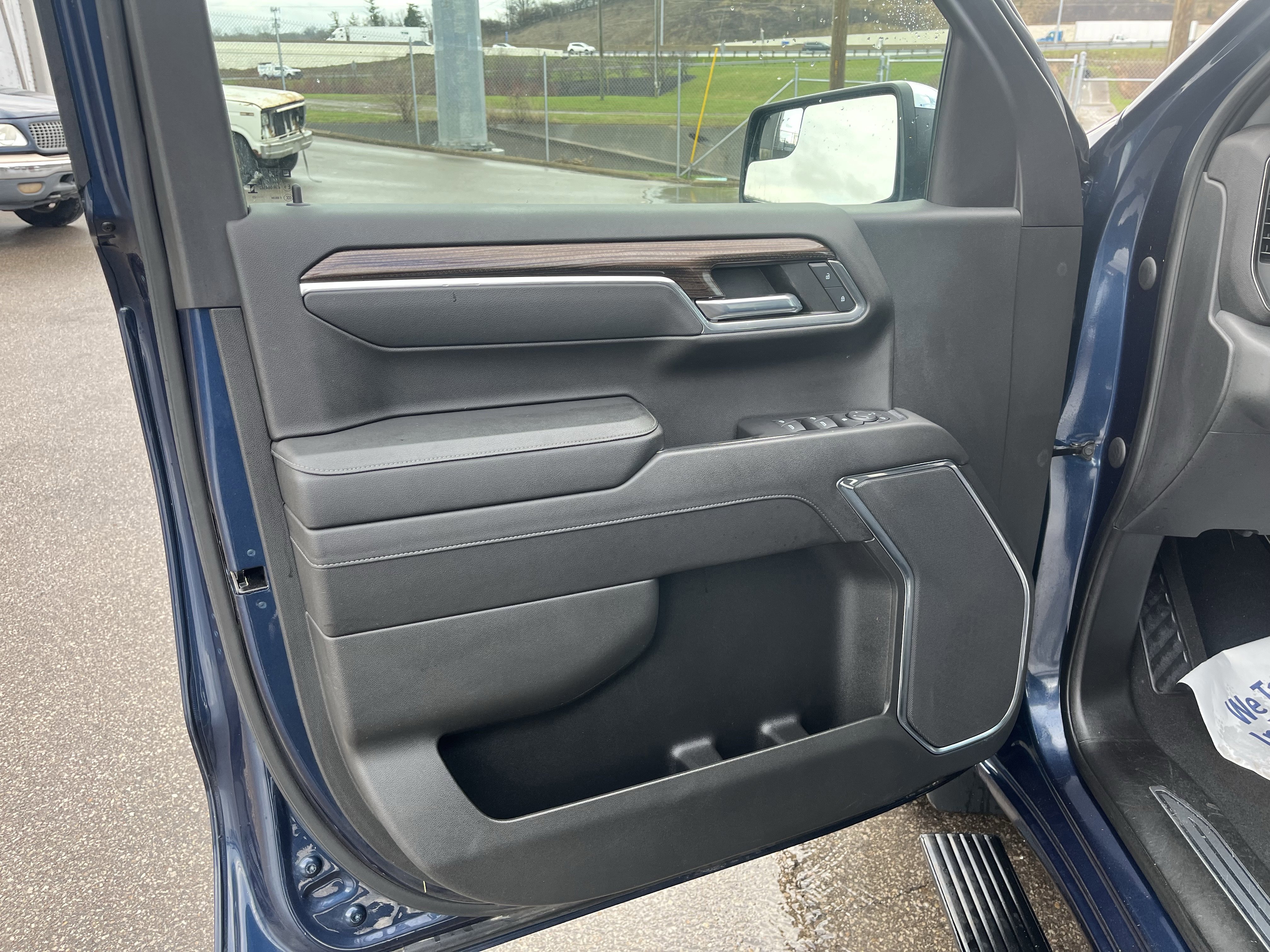 Used 2023 Chevrolet Silverado 1500 LT image 19