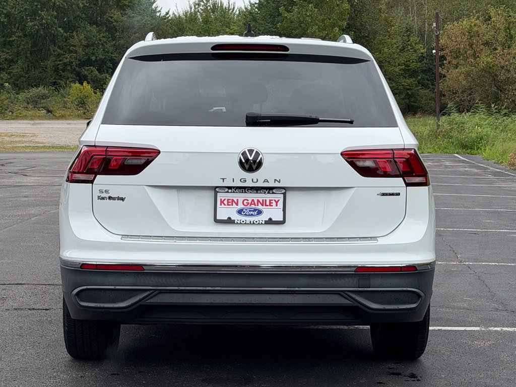 Used 2022 Volkswagen Tiguan SE AWD/4WD image 10