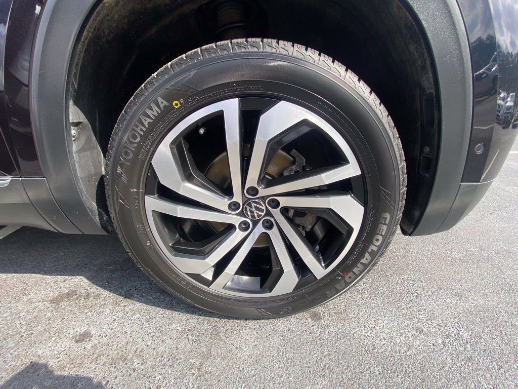 Used 2020 Volkswagen Atlas Cross Sport SEL Premium AWD/4WD image 31