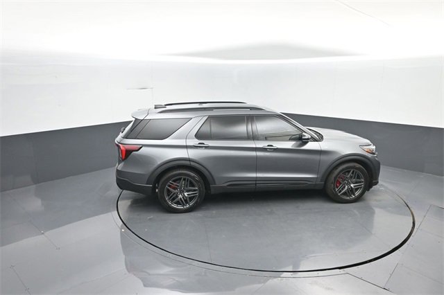 Certified 2025 Ford Explorer ST-Line w/ Premium Package image 26