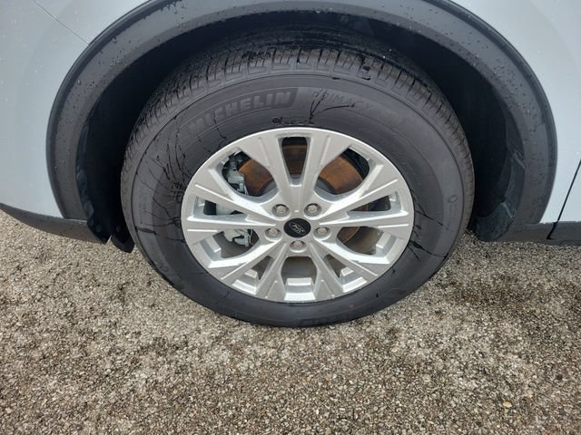 Certified 2026 Ford Escape Active w/ Cold Weather Package FWD image 9