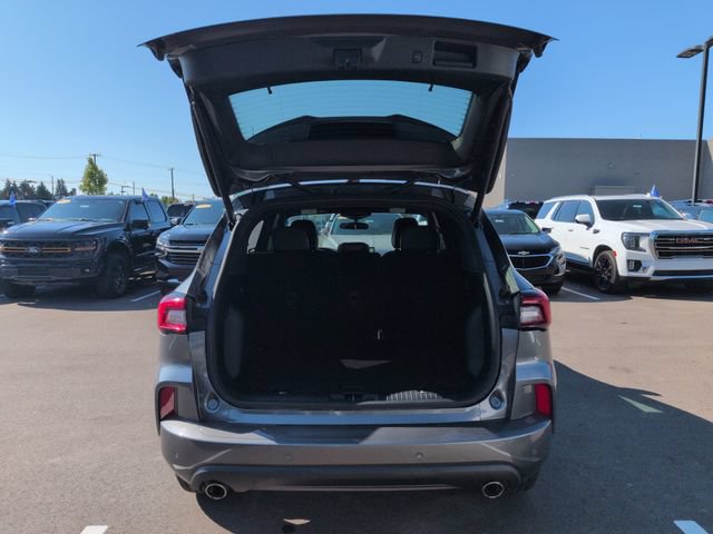 Certified 2023 Ford Escape ST-Line Select w/ Tech Pack #1 AWD/4WD image 18