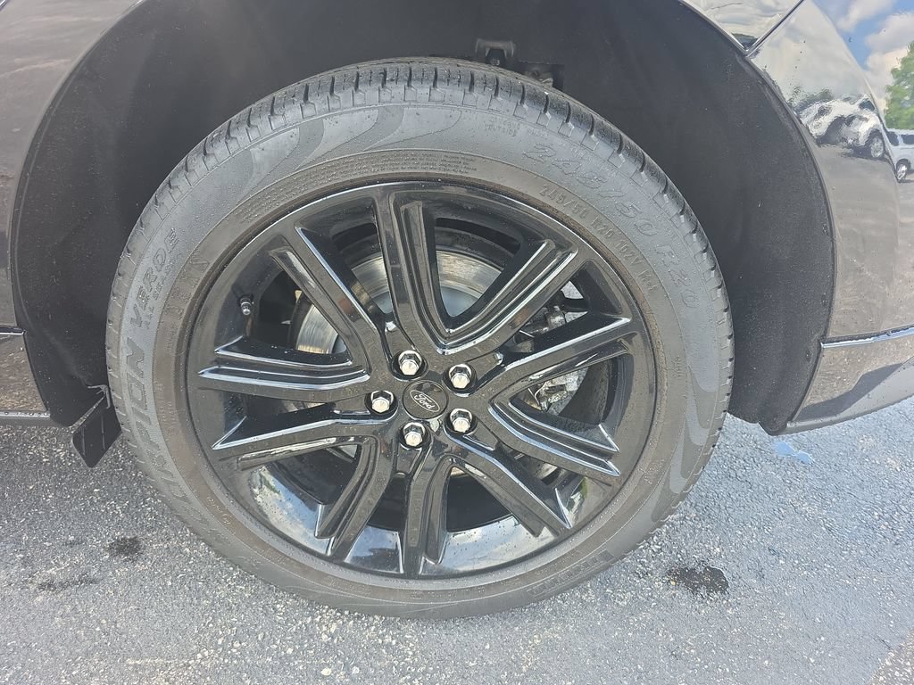 Certified 2023 Ford Edge ST-Line AWD/4WD image 16