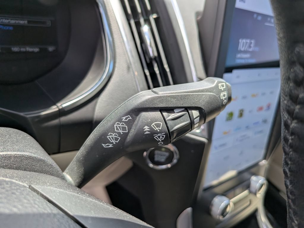 Certified 2021 Ford Edge Titanium FWD image 36