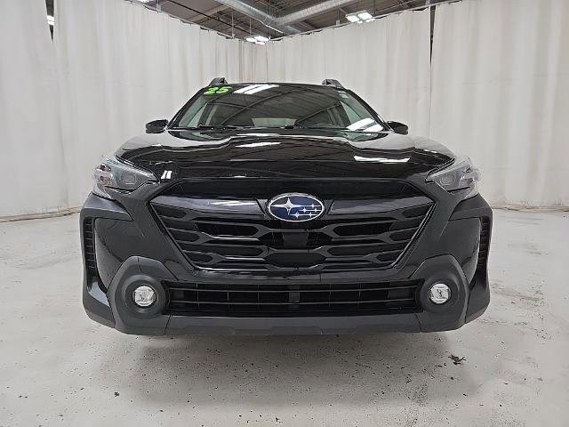 Used 2025 Subaru Outback Premium image 8