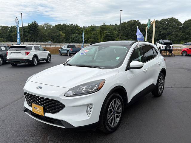 Certified 2022 Ford Escape SEL w/ Technology Package AWD/4WD image 3