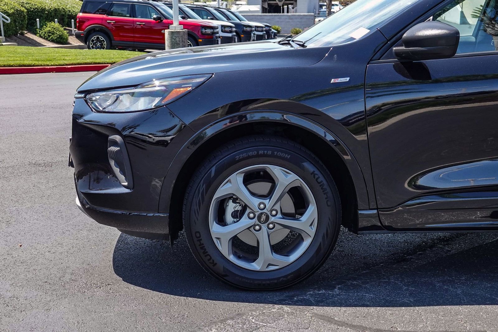 Certified 2024 Ford Escape ST-Line AWD/4WD image 9