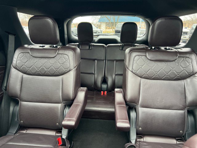 Certified 2025 Ford Explorer Platinum w/ LUX Leather Package image 12