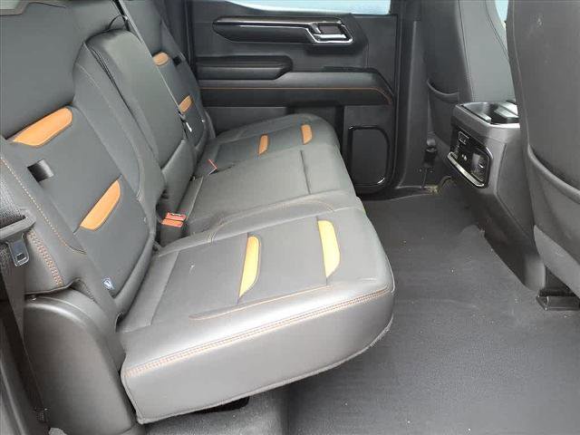 Used 2024 GMC Sierra 1500 AT4 w/ Technology Package image 14