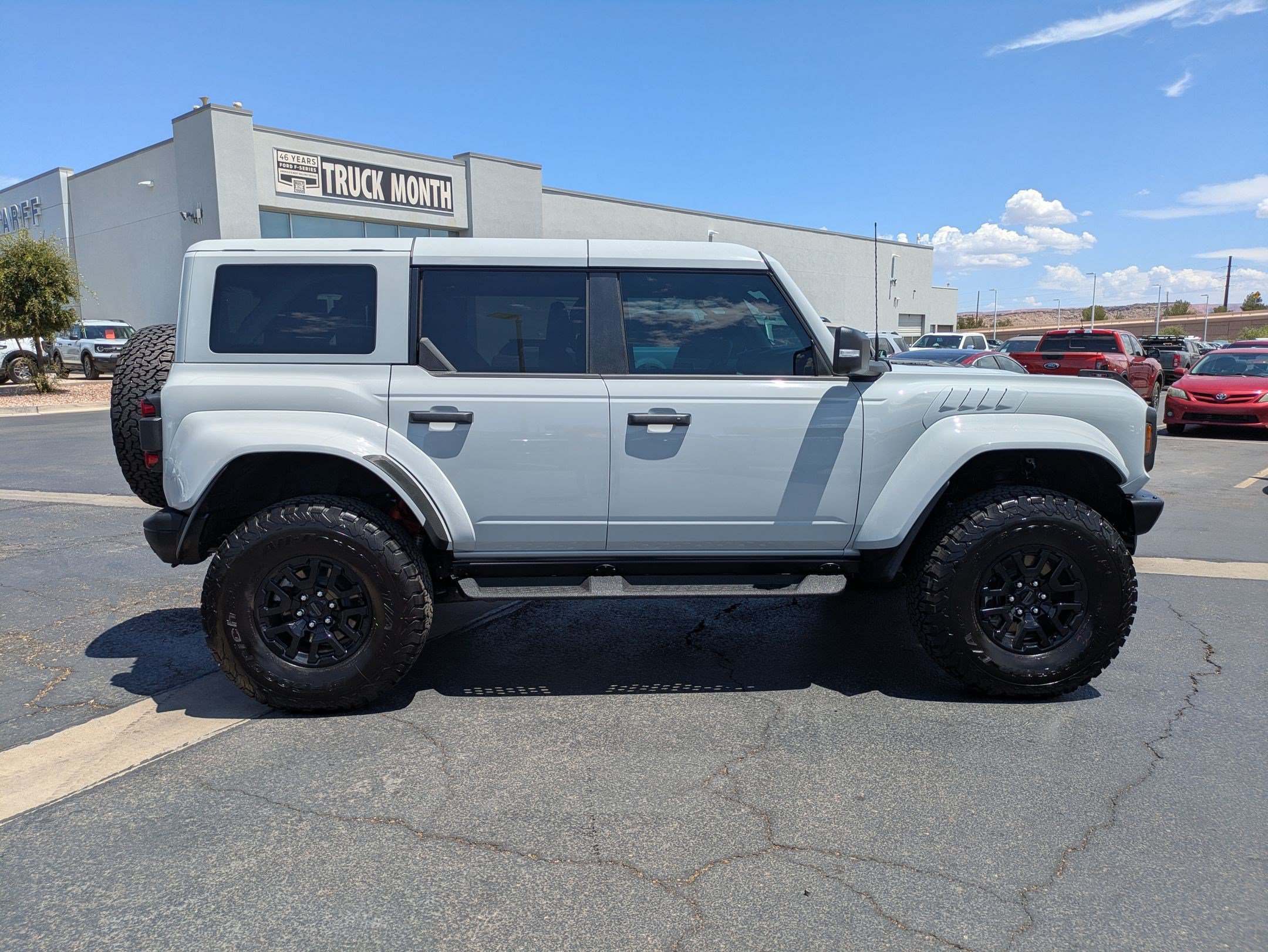 Certified 2026 Ford Bronco Raptor w/ Interior Carbon Fiber Pack AWD/4WD image 3