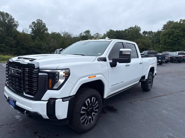 Used 2024 GMC Sierra 2500 Denali Ultimate AWD/4WD image 3