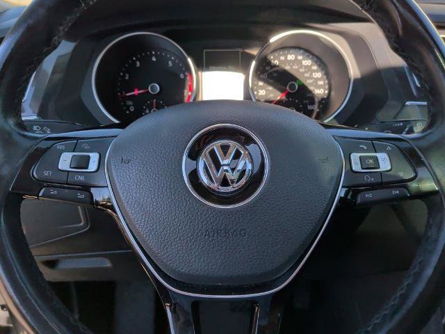 Used 2018 Volkswagen Tiguan SE w/ Panoramic Sunroof Package image 33