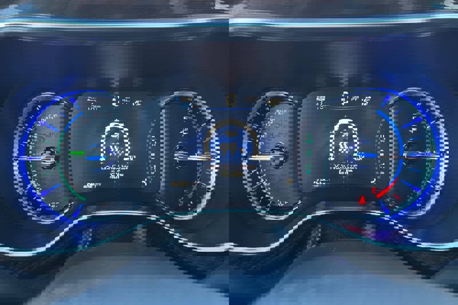 Used 2023 Chrysler Pacifica Limited image 26