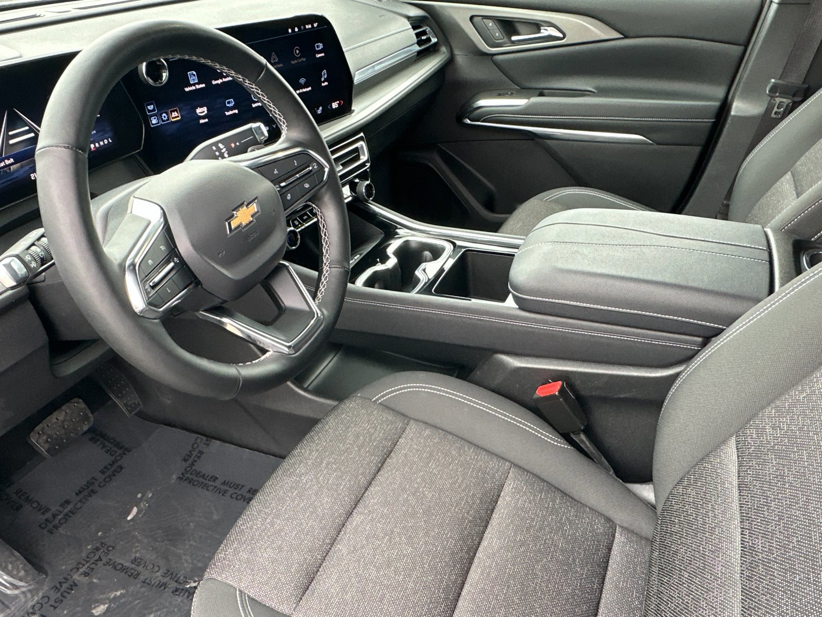 Used 2025 Chevrolet Traverse LT image 10