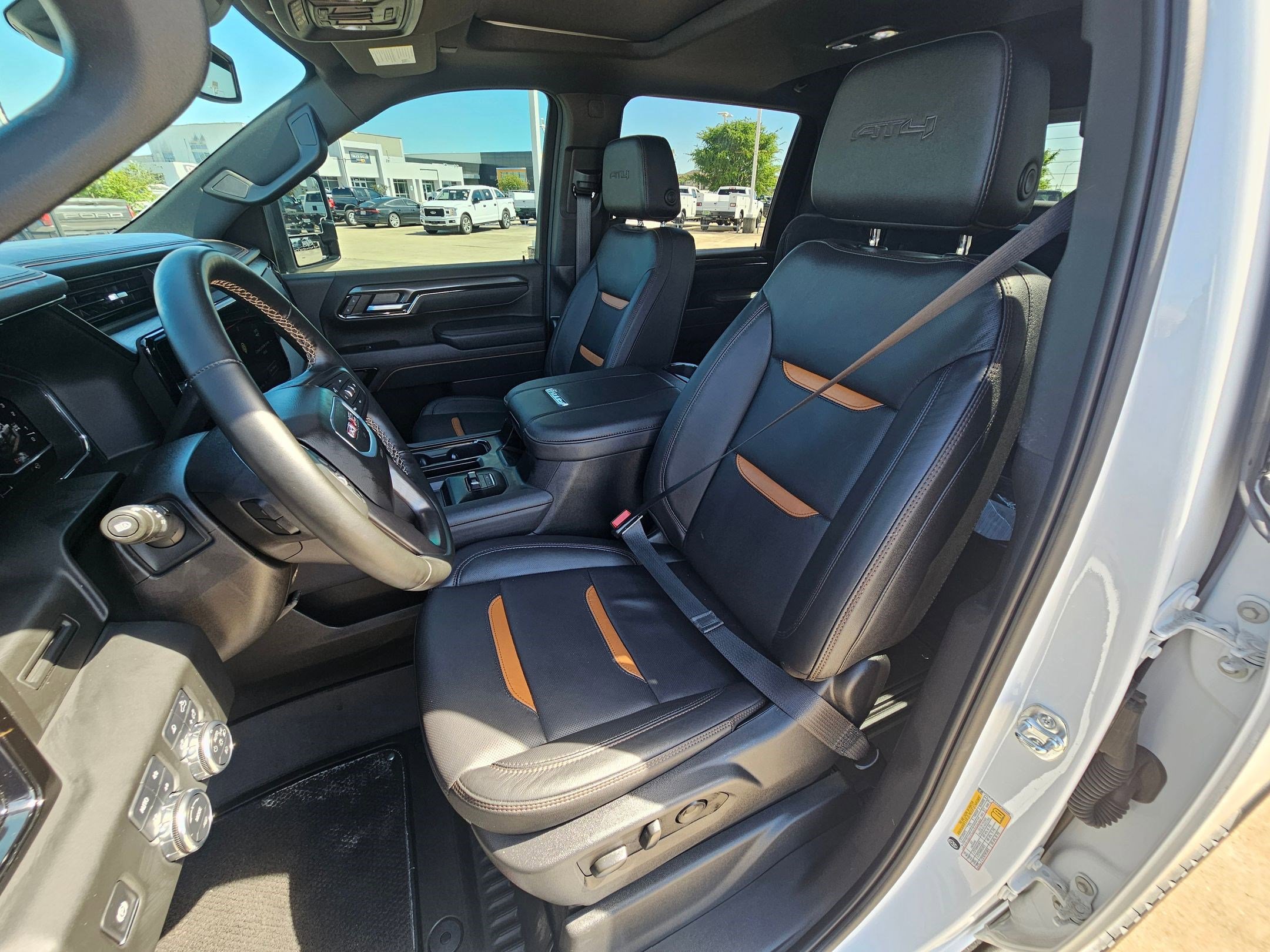 Used 2025 GMC Sierra 2500 AT4 AWD/4WD image 21