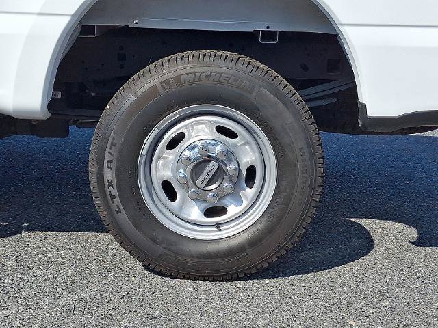 Certified 2025 Ford F250 XL w/ XL Chrome Package AWD/4WD image 8