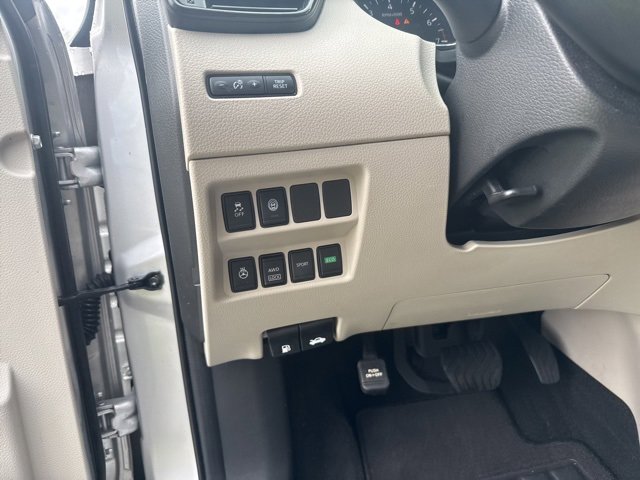 Used 2022 Nissan Rogue Sport SV image 24