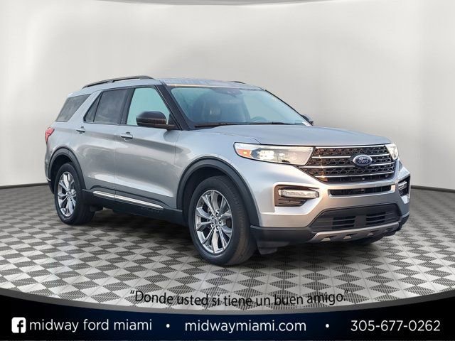 Certified 2023 Ford Explorer XLT w/ Equipment Group 202A image 5