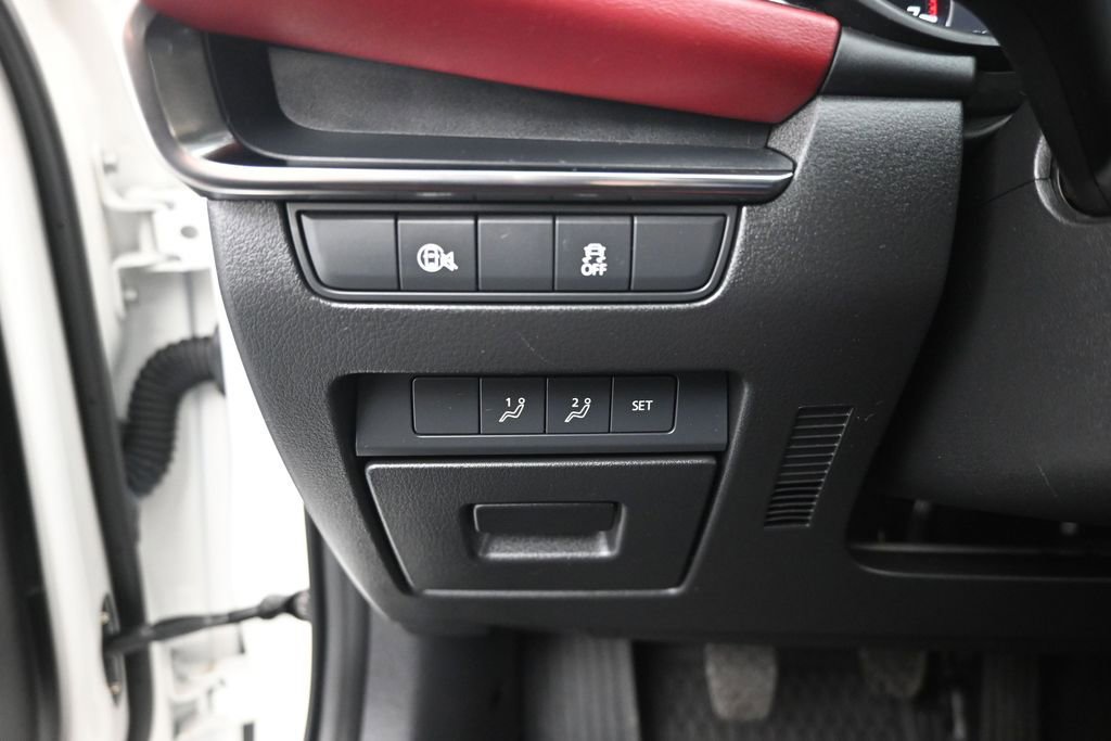 Used 2024 MAZDA MAZDA3 s FWD image 13