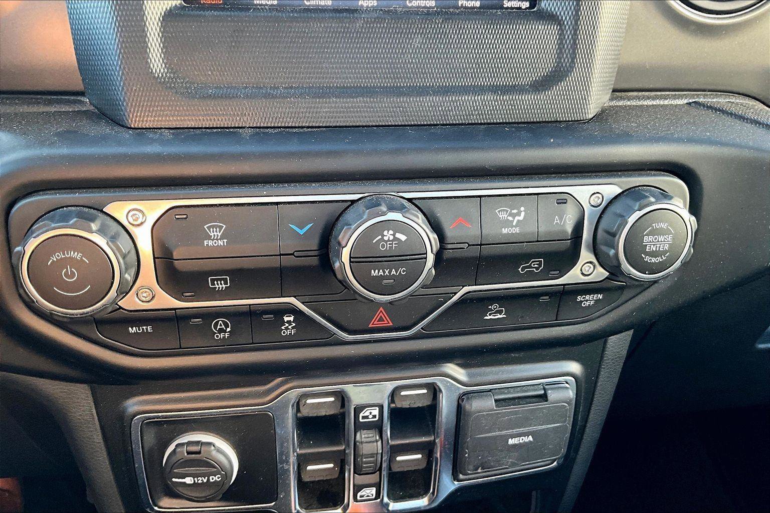 Used 2022 Jeep Wrangler Unlimited Sport image 21