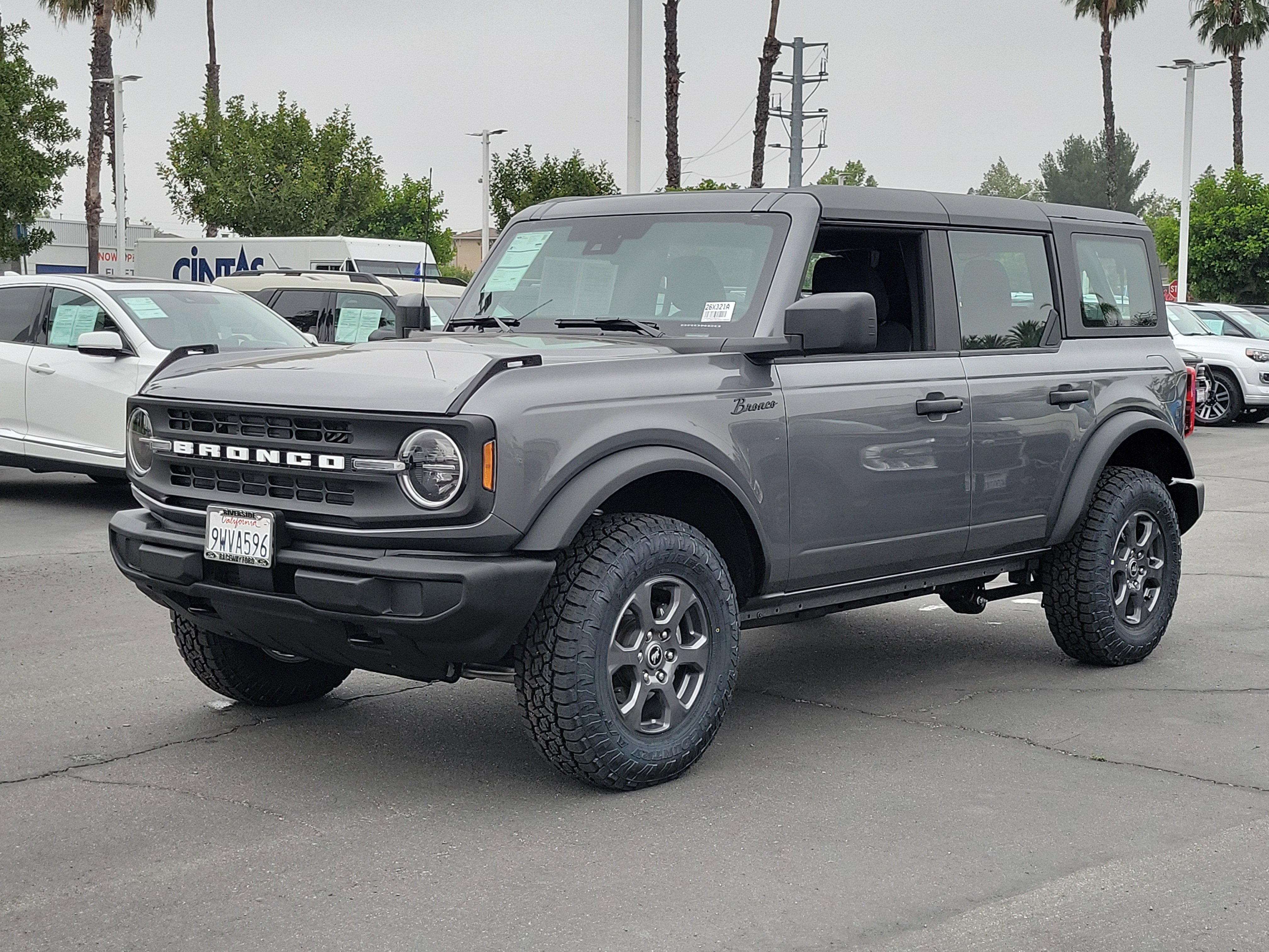 Certified 2025 Ford Bronco 4-Door AWD/4WD image 16