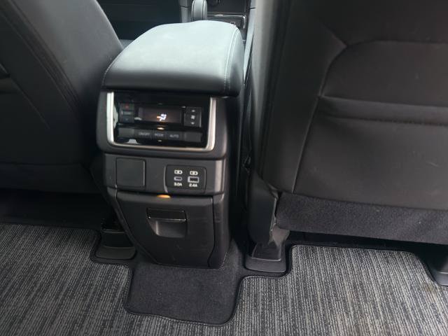 Used 2025 Subaru Ascent Premium AWD/4WD image 18