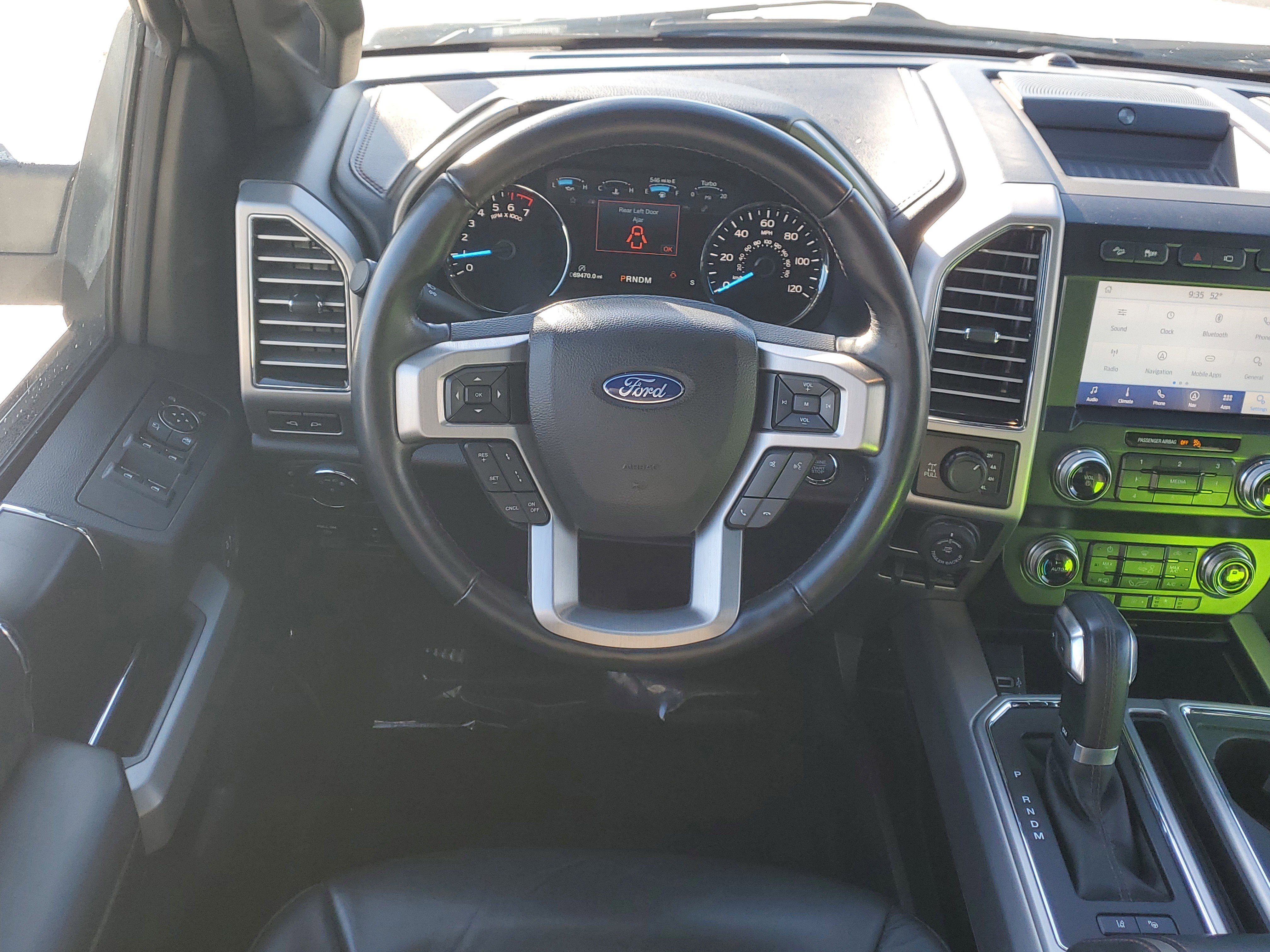 Certified 2019 Ford F150 Platinum w/ Equipment Group 701A Luxury image 17