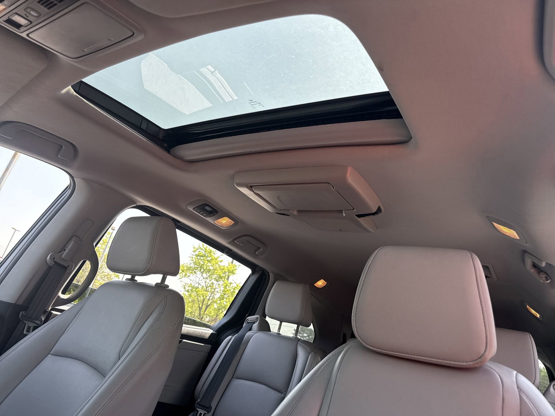 Used 2023 Honda Odyssey Touring image 12