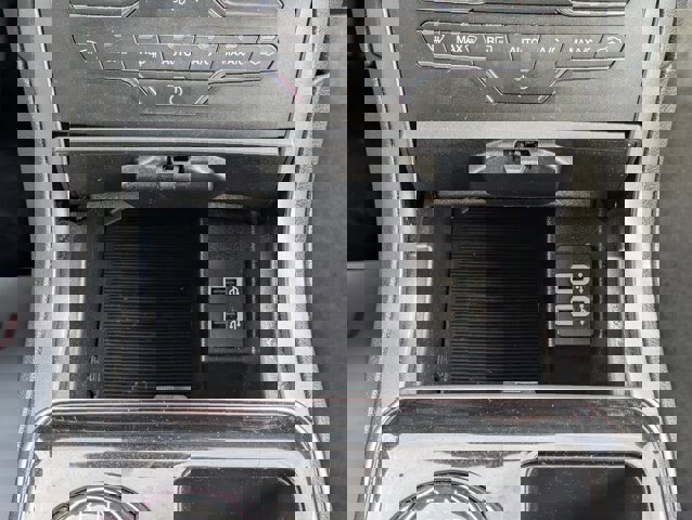 Certified 2020 Ford Edge SE FWD image 24