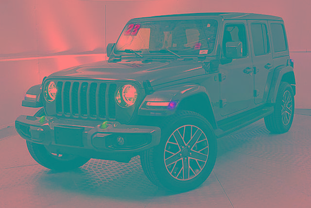 Used 2023 Jeep Wrangler Unlimited Sahara AWD/4WD image 6