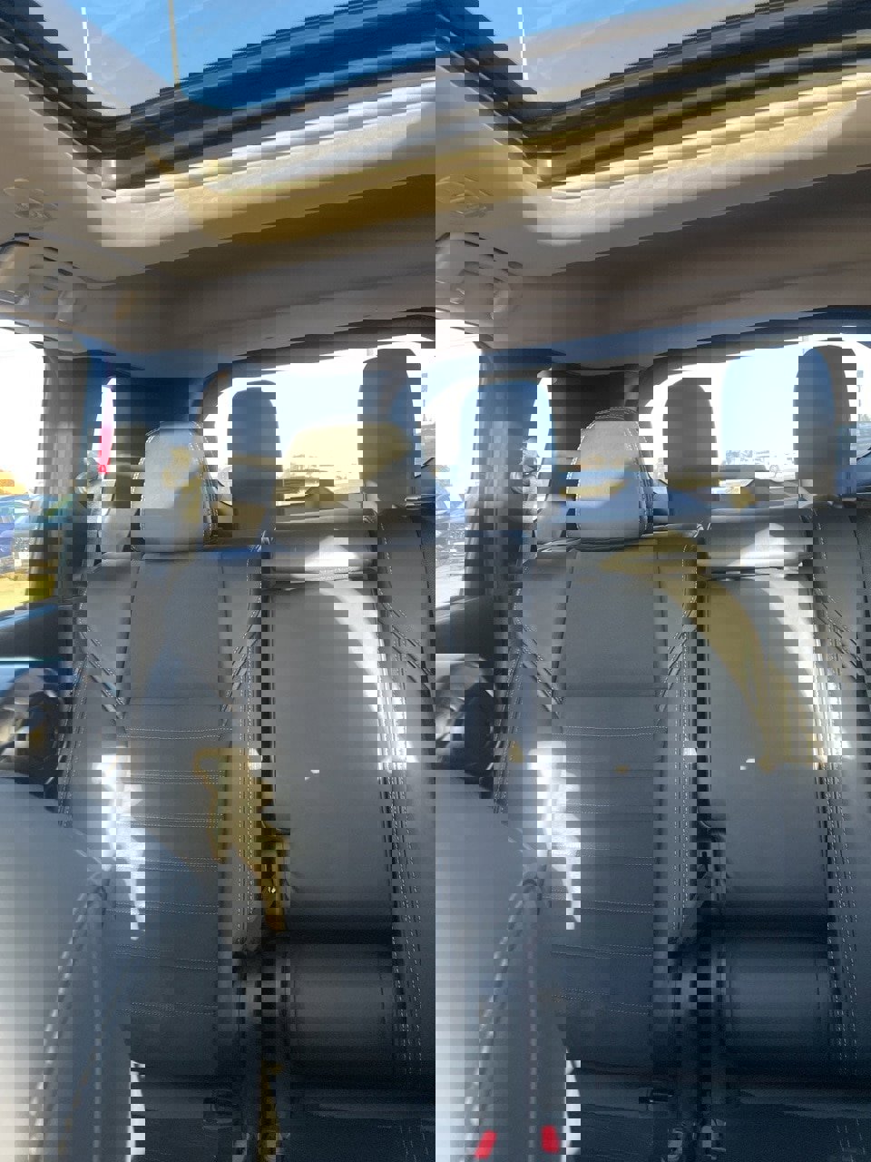 Used 2024 Mitsubishi Outlander SE image 11