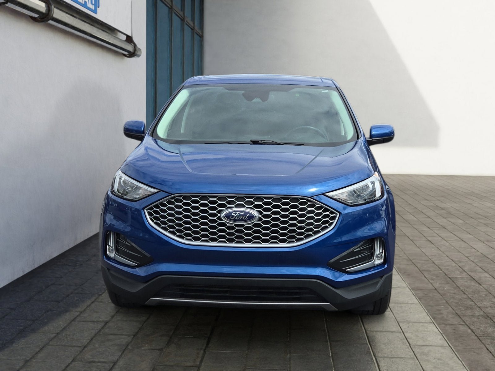 Certified 2024 Ford Edge SEL w/ Convenience Package AWD/4WD image 8