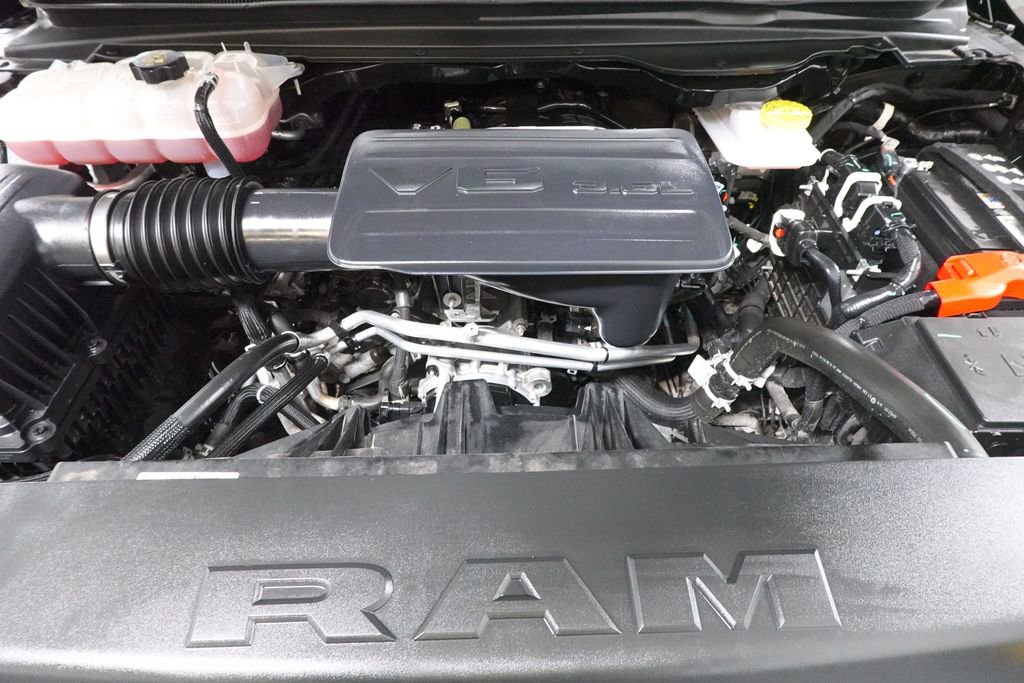 Used 2025 RAM 1500 Big Horn AWD/4WD image 34