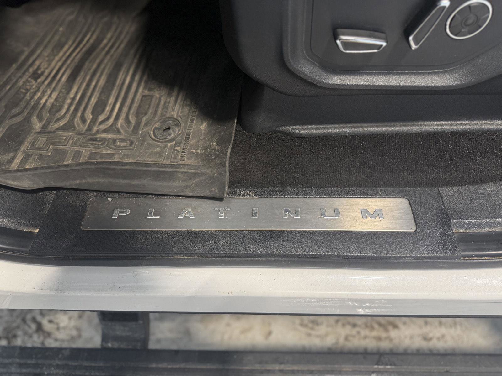 Certified 2019 Ford F150 Platinum w/ Equipment Group 701A Luxury image 40