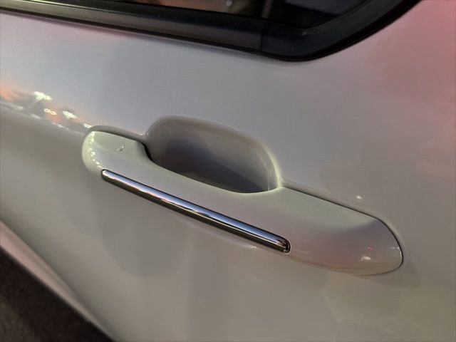 Certified 2022 Ford Explorer Limited w/ Limited Technology Package image 17