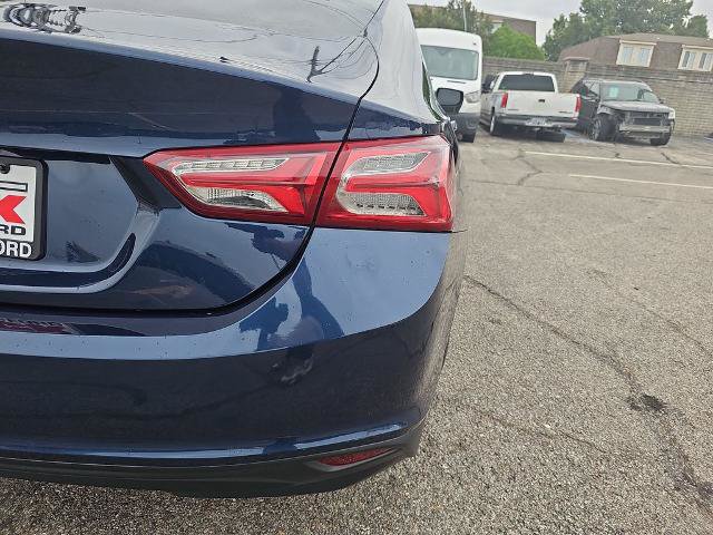 Used 2021 Chevrolet Malibu LT FWD image 33