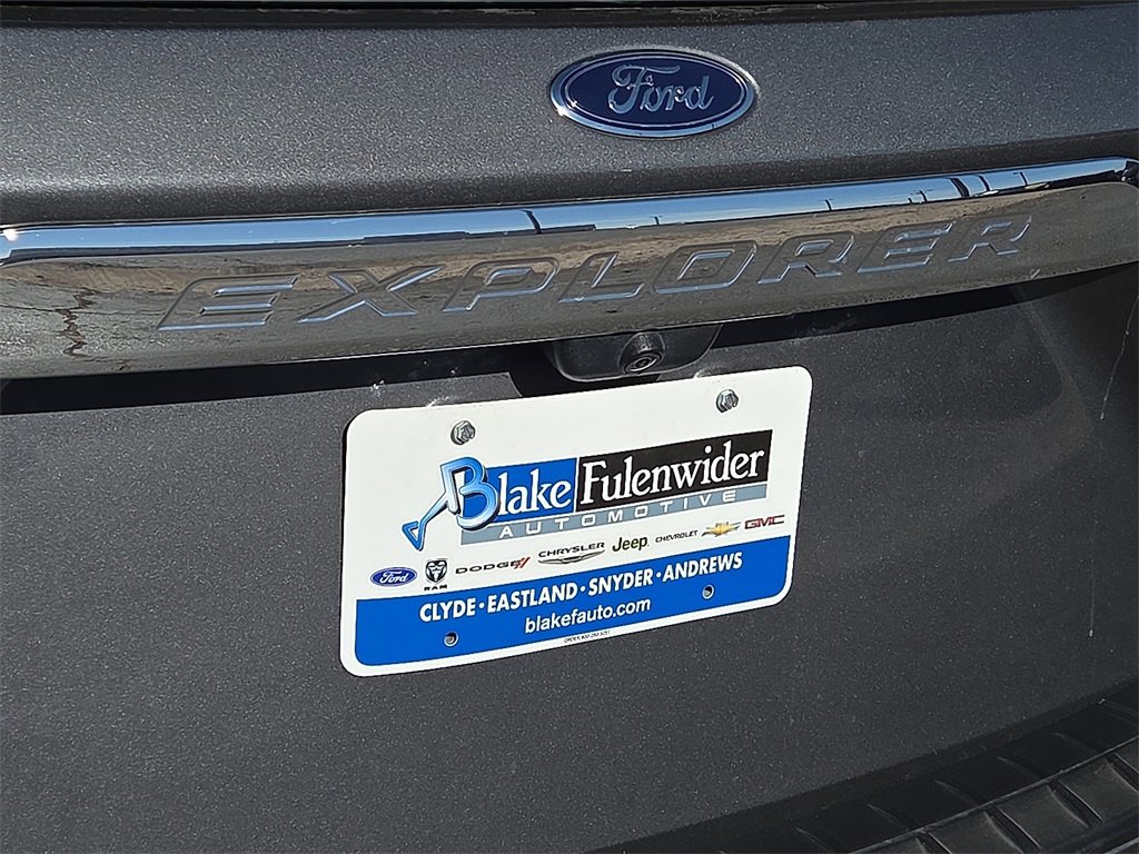 Certified 2023 Ford Explorer XLT w/ Equipment Group 202A image 19