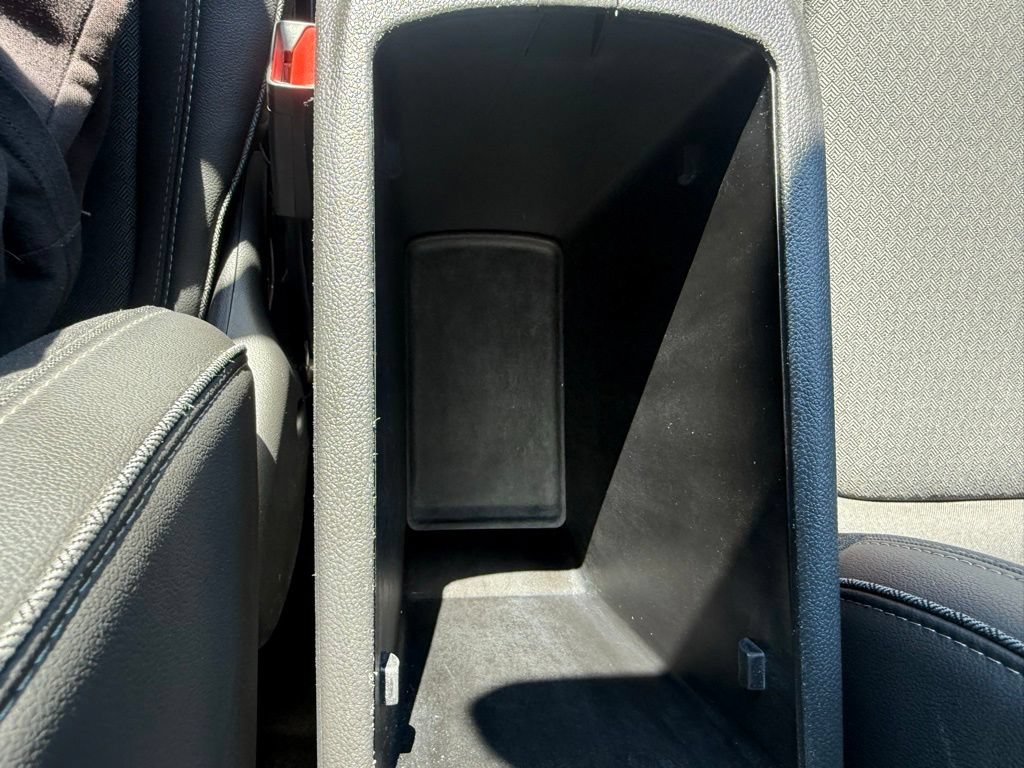 Used 2023 Buick Encore GX Preferred w/ Cold Weather Comfort Package FWD image 31