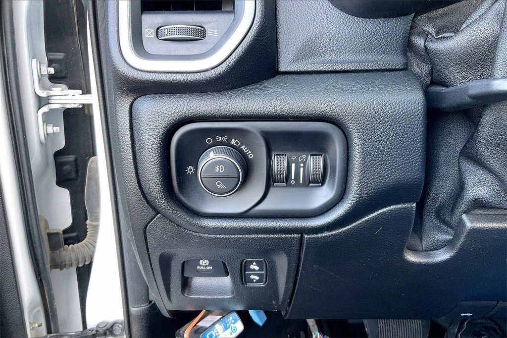 Used 2020 RAM 1500 Laramie image 35